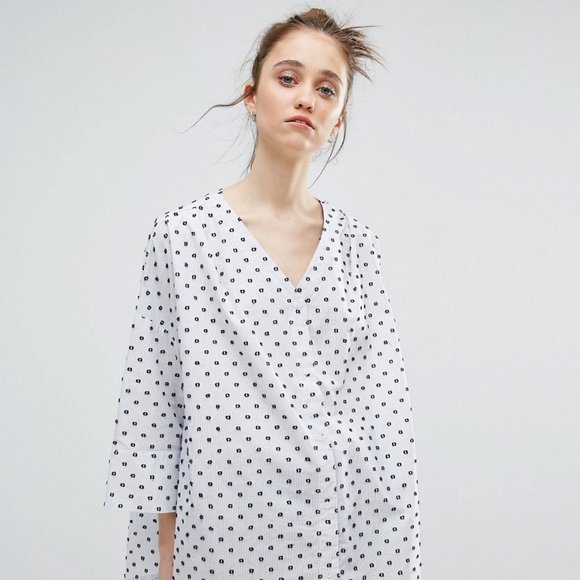 NWOT Weekday Cotton Dot Jacquard Shirt With Blue/White Stripe - Picture 1 of 5